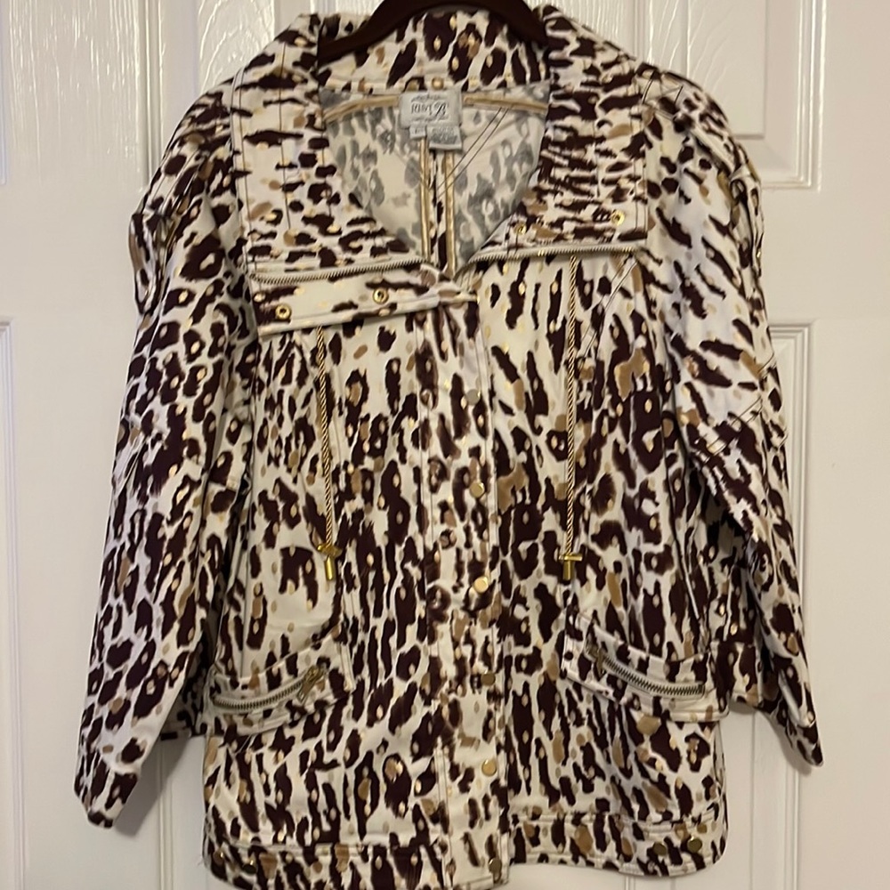 Beautiful leopard print jacket
